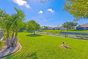 1010 NE 3rd St, Cape Coral, FL 33909 - Photo 39