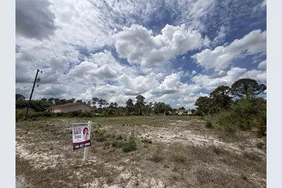 407 Wells Ave, Lehigh Acres, FL 33972 - Photo 3