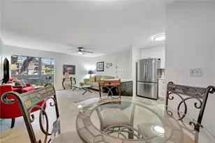 8110 S Woods Cir, Fort Myers, FL 33919 - Photo 15