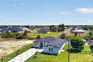 331 NE 15th St, Cape Coral, FL 33909 - Photo 3