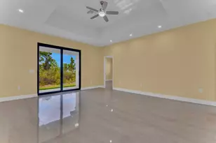 637 Cardinal St E, Lehigh Acres, FL 33974 - Photo 3