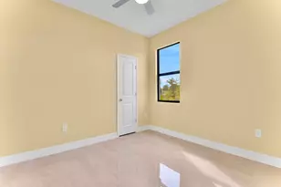 637 Cardinal St E, Lehigh Acres, FL 33974 - Photo 23
