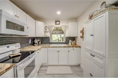 355 Donora Blvd, Fort Myers Beach, FL 33931 - Photo 9