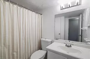 4906 Victoria Dr, Cape Coral, FL 33904 - Photo 15
