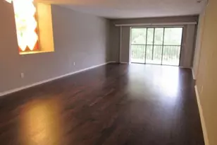 10022 Oxfordshire Ln, Fort Myers, FL 33908 - Photo 3