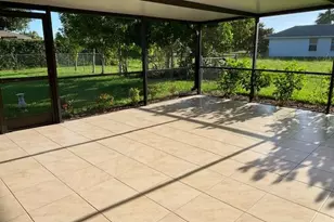 1911 SE 21st St, Cape Coral, FL 33990 - Photo 11