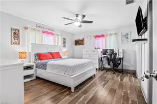 2011 NE 35th St, Cape Coral, FL 33909 - Photo 13