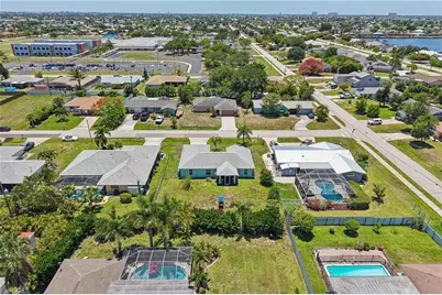 241 SW 34th Ter, Cape Coral, FL 33914 - Photo 47