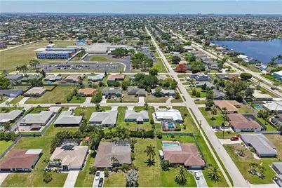 241 SW 34th Ter, Cape Coral, FL 33914 - Photo 45