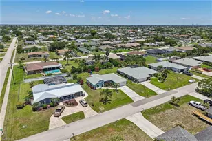 241 SW 34th Terrace, Cape Coral, FL 33914 - Photo 41