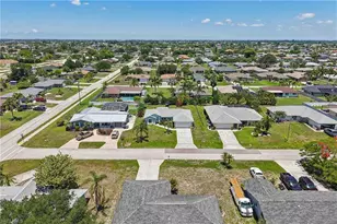 241 SW 34th Terrace, Cape Coral, FL 33914 - Photo 39