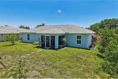 241 SW 34th Ter, Cape Coral, FL 33914 - Photo 35