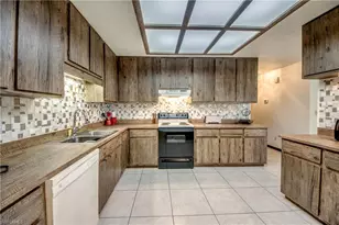 4963 Vincennes St, Cape Coral, FL 33904 - Photo 9