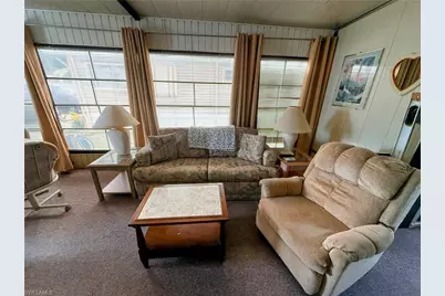 15 Fountain View Blvd, North Fort Myers, FL 33903 - Photo 7