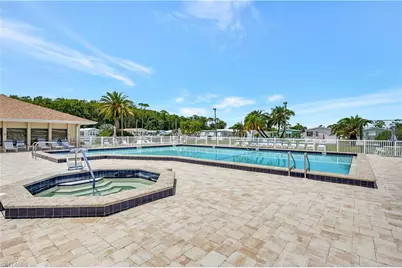 15 Fountain View Blvd, North Fort Myers, FL 33903 - Photo 29