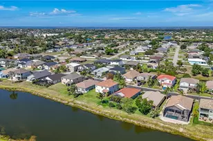 2128 Cape Heather Cir, Cape Coral, FL 33991 - Photo 37