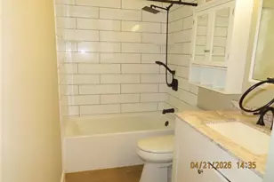 14889 Bonaire Cir, Fort Myers, FL 33908 - Photo 7