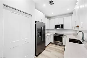 13104 Georges Cay Pl, Fort Myers, FL 33913 - Photo 7