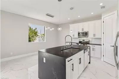 2108 NE 15th Ter, Cape Coral, FL 33909 - Photo 7