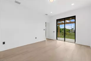 8033 Oakleaf Cir, Labelle, FL 33935 - Photo 11