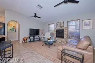 140 SE 8th St, Cape Coral, FL 33990 - Photo 11