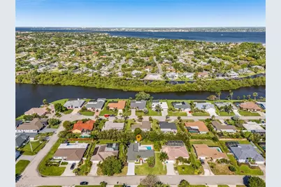 5479 Chablis Ln, Fort Myers, FL 33919 - Photo 35
