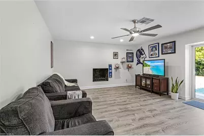 5479 Chablis Ln, Fort Myers, FL 33919 - Photo 15