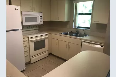 919 SE 8th Ter #7, Cape Coral, FL 33990 - Photo 5