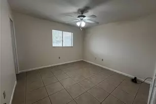 919 SE 8th Terrace, Cape Coral, FL 33990 - Photo 9