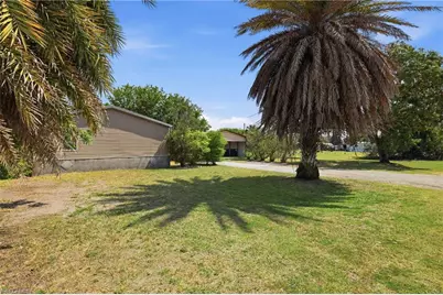 1031 Della Tobias Ave, Clewiston, FL 33440 - Photo 1