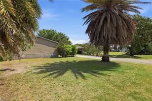 1031 Della Tobias Ave, Clewiston, FL 33440 - Photo 1