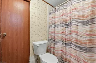 1031 Della Tobias Ave, Clewiston, FL 33440 - Photo 11