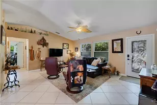617 SW 9th Ave, Cape Coral, FL 33991 - Photo 9