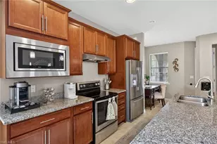 10894 Glenhurst St, Fort Myers, FL 33913 - Photo 7
