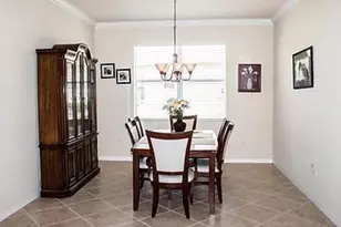 8128 Piedmont Dr, Naples, FL 34104 - Photo 7