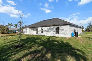 1242 NW 22nd Ave, Cape Coral, FL 33993 - Photo 25