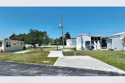 8 Helen Ln, Fort Myers Beach, FL 33931 - Photo 19