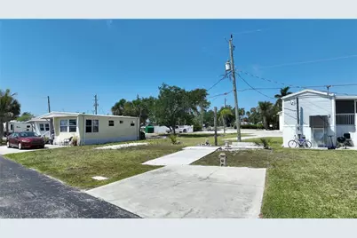 8 Helen Ln, Fort Myers Beach, FL 33931 - Photo 21