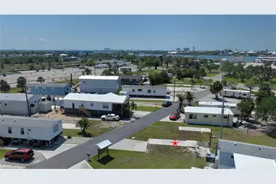 8 Helen Ln, Fort Myers Beach, FL 33931 - Photo 25