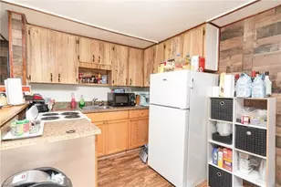 102 3rd St, Fort Myers, FL 33907 - Photo 5