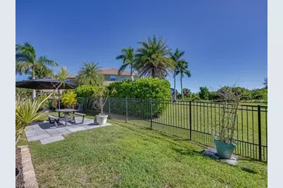17100 Wrigley Cir, Fort Myers, FL 33908 - Photo 25