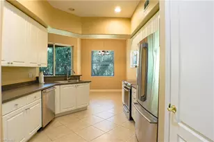 6010 Jonathans Bay Cir, Fort Myers, FL 33908 - Photo 7