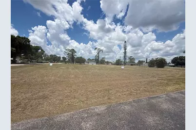 19279 Arrowhead Ln, North Fort Myers, FL 33903 - Photo 3