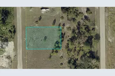 651 Crossarm Ave S, Lehigh Acres, FL 33974 - Photo 1