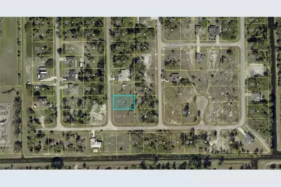 651 Crossarm Ave S, Lehigh Acres, FL 33974 - Photo 3