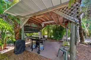 1090 13th St SW, Naples, FL 34117 - Photo 33