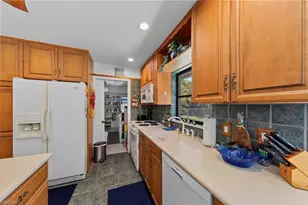 1090 13th St SW, Naples, FL 34117 - Photo 15