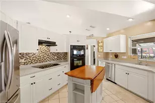 122 SE 29th St, Cape Coral, FL 33904 - Photo 11