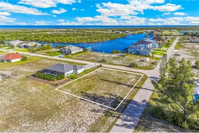 4618 NW 34th Ter, Cape Coral, FL 33993 - Photo 3