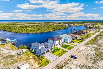 3419 NW 46th Pl, Cape Coral, FL 33993 - Photo 5